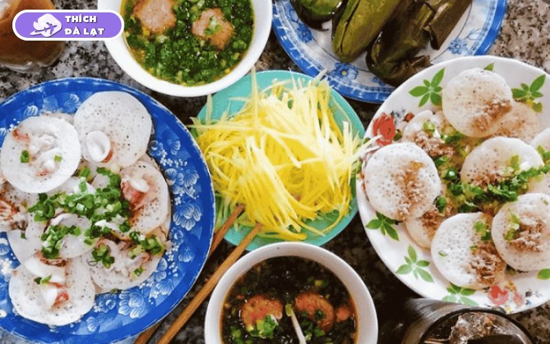 Cách làm bánh căn Đà Lạt đơn giản, dễ thực hiện ngay tại nhà 12 cách làm bánh căn đà lạt