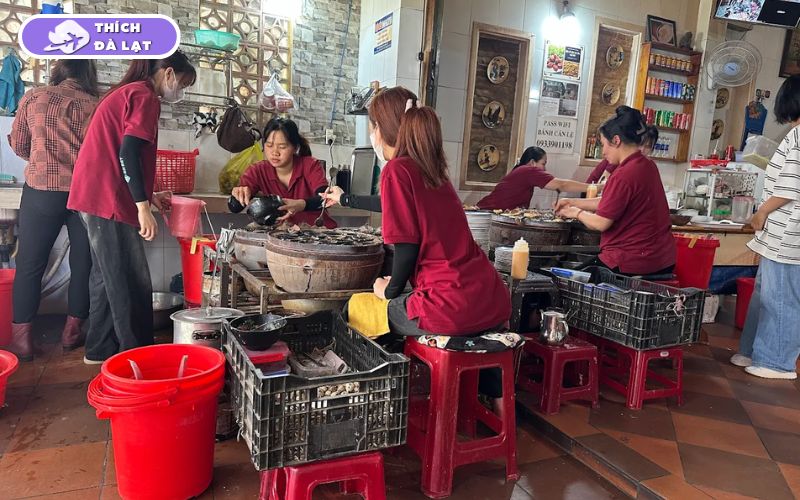 Cách làm bánh căn Đà Lạt đơn giản, dễ thực hiện ngay tại nhà 13 cách làm bánh căn đà lạt