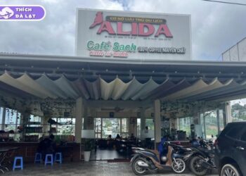 lẩu gà lá é alida