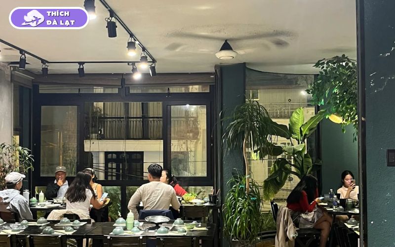 Quán lẩu gà lá é ò ó o đà lạt không gian đẹp vị lẩu ngon 9 lẩu gà lá é ò ó o đà lạt