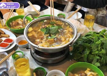 lẩu gà lá é tao ngộ