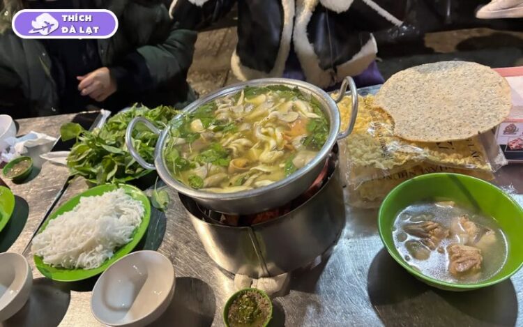 lẩu gà lá é tao ngộ đường 3/4