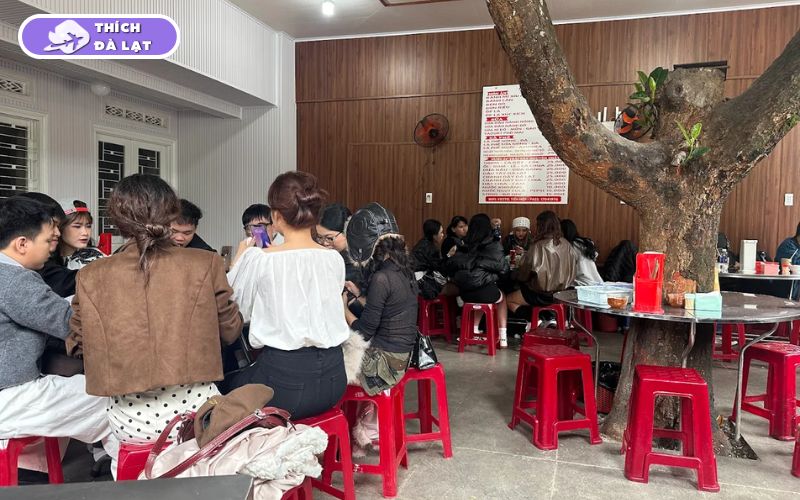 Quán Bánh căn 41 Yết Kiêu Đà Lạt quán ăn sáng đông khách mỗi ngày 12 bánh căn 41 yết kiêu