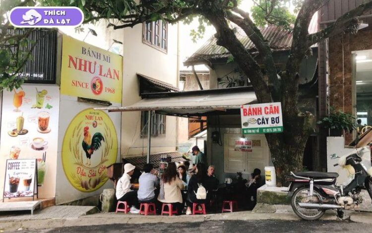 Quán Bánh căn Cây Bơ quán ăn sáng quen thuộc của người địa phương 6 bánh căn cây bơ