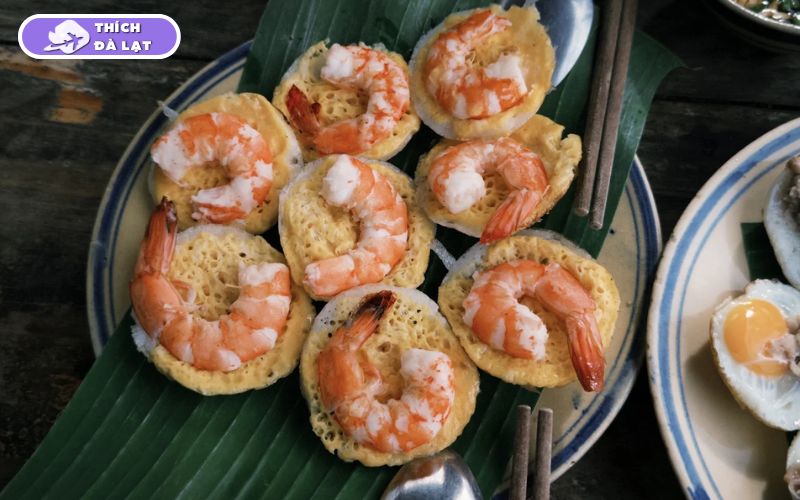 Quán Bánh căn Chị 7 Đà Lạt ăn sáng ngắm đồi thông cực chill 8 bánh căn chị 7 đà lạt