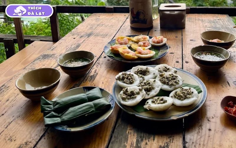 Quán Bánh căn Chị 7 Đà Lạt ăn sáng ngắm đồi thông cực chill 11 bánh căn chị 7 đà lạt