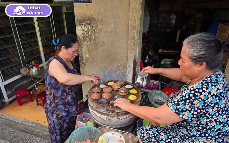 Quán Bánh căn Hồ Út Đà Lạt bánh căn vị xưa nước chấm đậm đà 8 bánh căn hồ út
