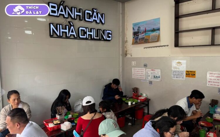 bánh căn nhà chung