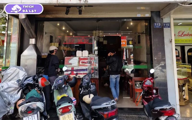 Quán Bánh cuốn Thanh Trì Đà Lạt bánh mỏng nhân thịt nướng ngon 9 bánh cuốn thanh trì đà lạt