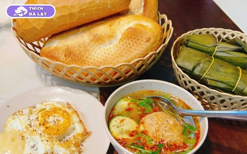 Quán Bánh mì xíu mại Chén 45 quán ăn nhanh ngon giá bình dân 9 bánh mì xíu mại chén 45