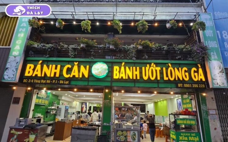 Quán Bánh ướt lòng gà Chip Chip đông khách từ sáng đến khuya 6 bánh ướt lòng gà chip chip