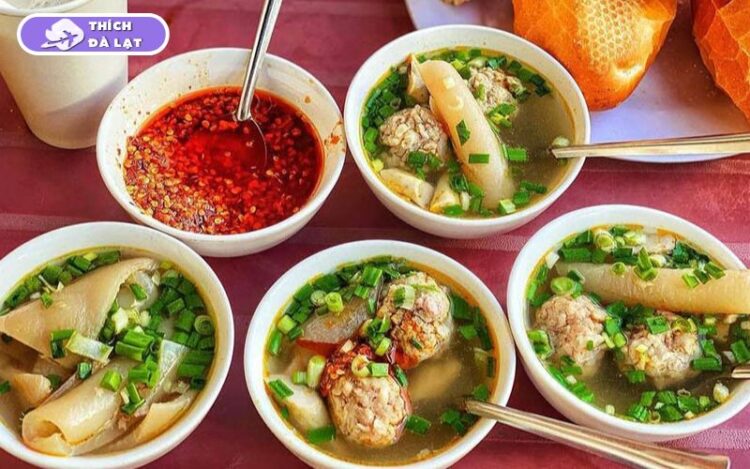bánh mì xíu mại đà lạt