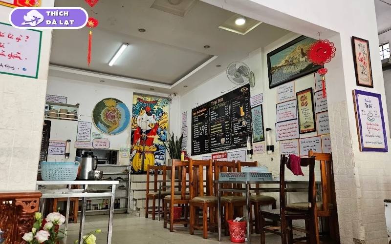 Quán Bún bò Bốc Khói Đoàn Viên tô bún nóng hổi đầy ụ topping 7 bún bò bốc khói đoàn viên