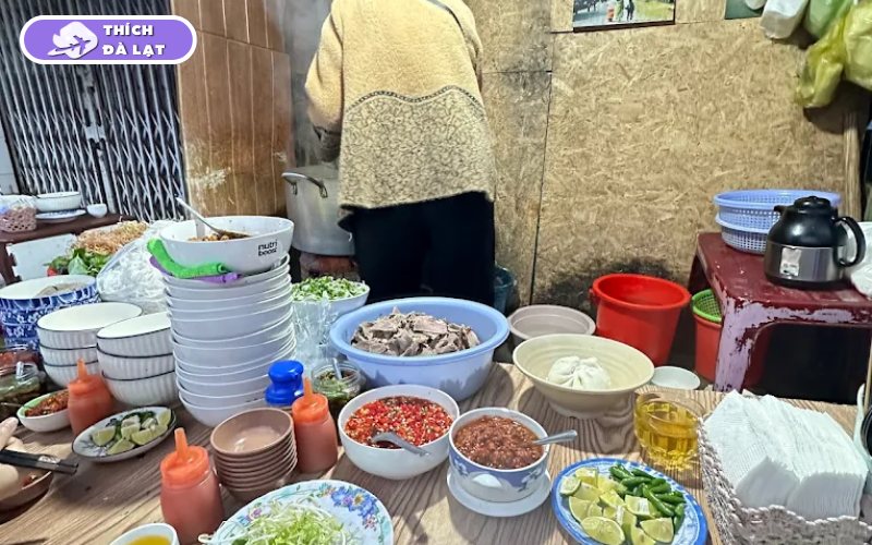 Quán bún bò Cô Thúy Đà Lạt quán ăn sáng quen của người local 10 bún bò cô thuý đà lạt