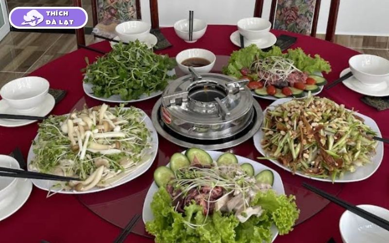 Bún bò Gốc Đa Quán Đà Lạt quán quen giá hợp lý nhanh no bụng 11 bún bò gốc đa quán đà lạt