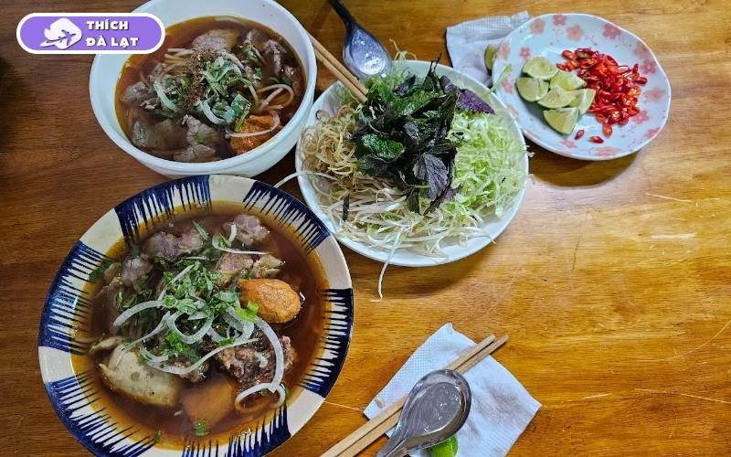 Bún bò Thượng Tứ Đà Lạt hương vị bún bò Huế 10 năm rõ nét 11 bún bò thượng tứ