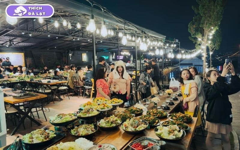 Quán Cá tầm Xe Lửa Đà Lạt lẩu cá tươi phục vụ bằng xe lửa mini 16 cá tầm xe lửa đà lạt