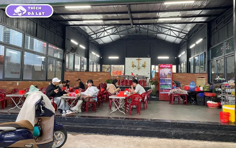 Quán gà nướng cơm lam Cô Sinh gà mắc mật thơm than hồng 11 gà nướng cơm lam cô sinh