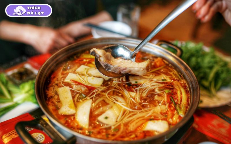 Quán Lẩu cá tầm Hoàng Gia cá tầm tươi 6 món trứ danh Đà Lạt 44 lẩu cá tầm hoàng gia