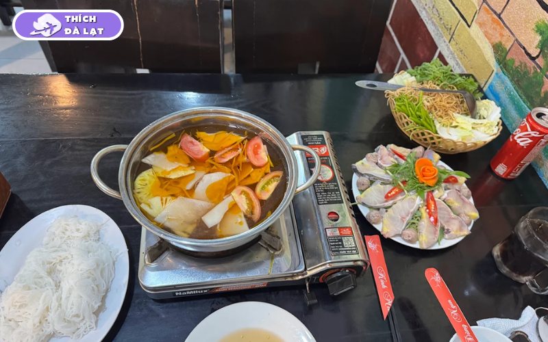 Quán Lẩu cá tầm Tuyên 2 nước lẩu thanh cá tươi chuẩn Đà Lạt 9 lẩu cá tầm tuyên 2