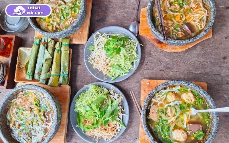 Bún bò Sông Hương Đà Lạt chuẩn vị Huế thập niên 90 ăn là ghiền 9 bún bò sông hương đà lạt