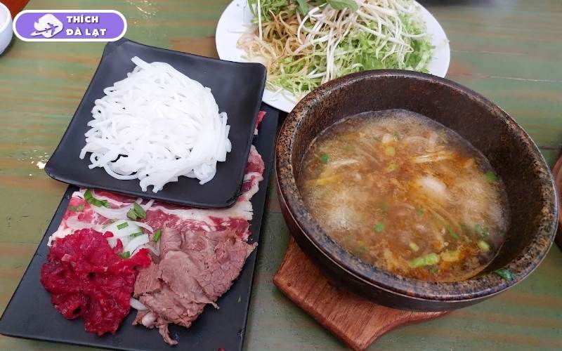 Quán Bún bò thố đá Hoa Dó sườn cọng to hầm mềm ăn là nghiện 13 bún bò thố đá hoa dó