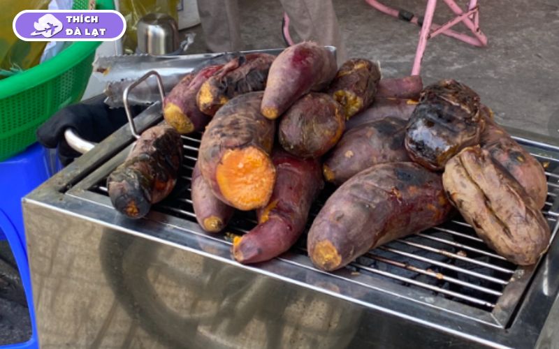 Top 7 quán khoai lang nướng Đà Lạt ngon, đông khách nhất hiện nay 12 khoai lang nướng đà lạt