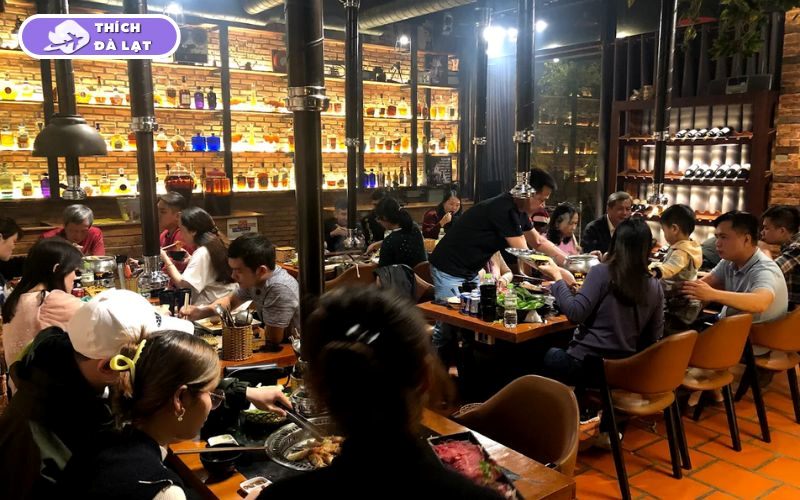 Quán lẩu bò Atiso Đà Lạt được yêu thích nhờ bò hầm mềm, giá rẻ 11 lẩu bò atiso đà lạt