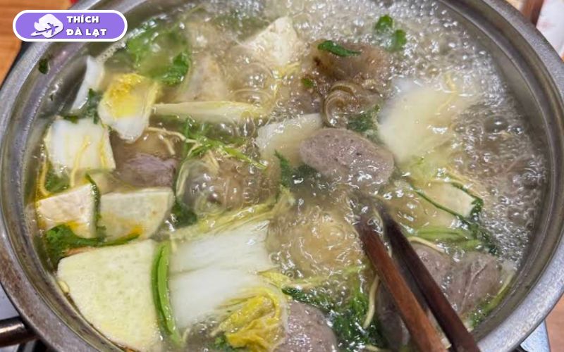 Quán lẩu bò Ba Toa Bi Mập được yêu thích bởi lẩu bò tươi đầy đặn 11 lẩu bò ba toa bi mập