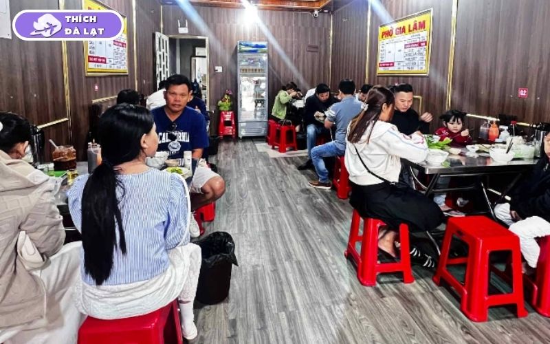 Quán lẩu bò Gia Lâm Đà Lạt nước lèo ngọt topping nhiều 7 lẩu bò gia lâm đà lạt