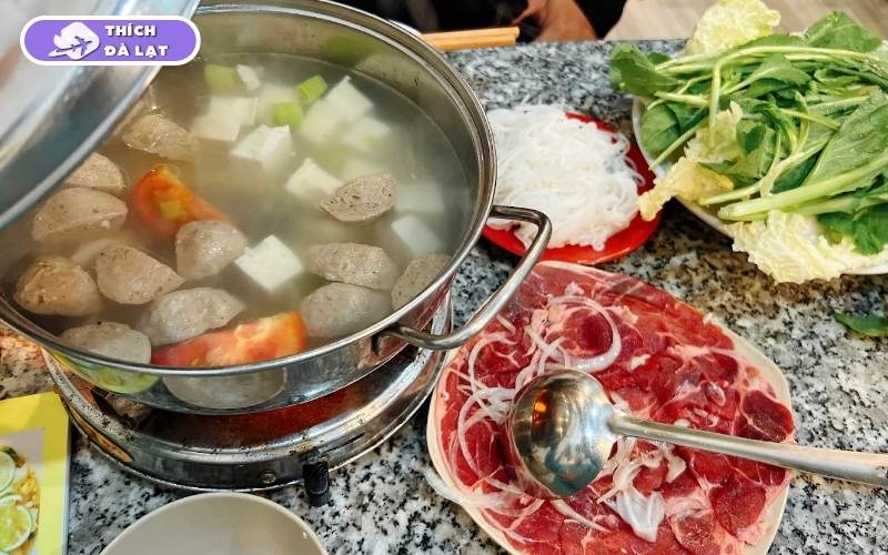 Quán lẩu bò Ớt Hiểm điểm hẹn ăn cay ấm bụng giữa Đà Lạt 11 lẩu bò ớt hiểm