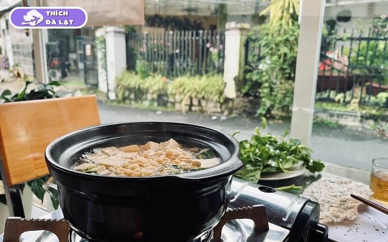 Quán lẩu bò tiềm Yersin hấp dẫn với bò tiềm mềm đậm vị xưa 9 lẩu bò tiềm yersin