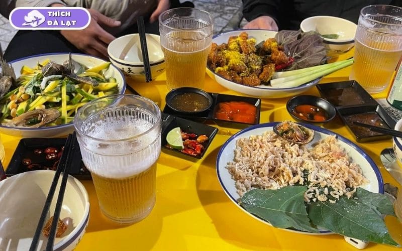 Quán nhậu Bia Khô Mực Đà Lạt xứng danh điểm lai rai đúng chất 16 bia khô mực đà lạt
