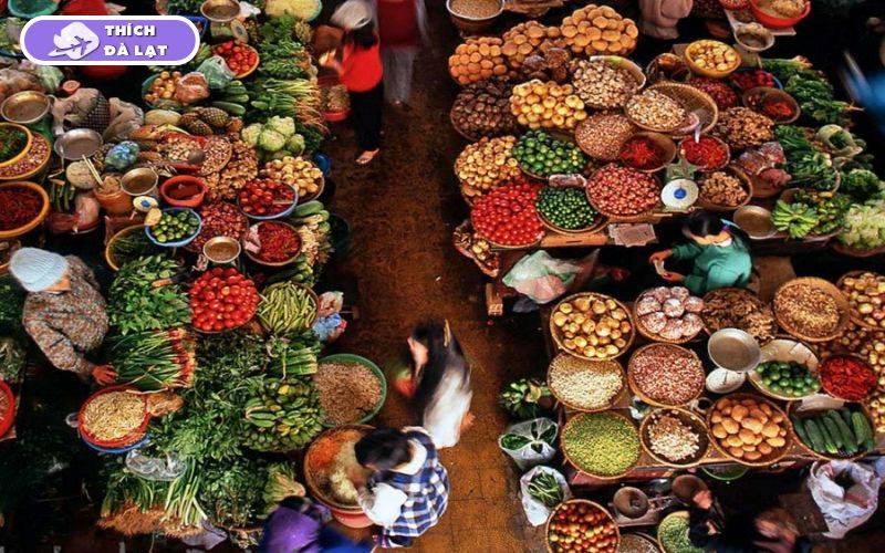 Chợ đêm Đà Lạt ở đâu? Gợi ý đồ ăn ngon và các mặt hàng hấp dẫn 10 chợ đêm đà lạt