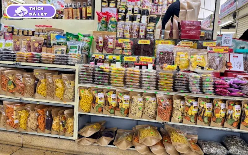 Chợ Đà Lạt bán gì? Đặc sản, món ngon và kinh nghiệm mua sắm 9 chợ đà lạt