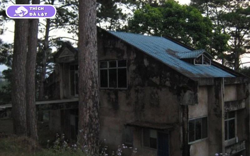 Khám phá 13 ngôi nhà ma Đà Lạt rùng rợn, sởn gai ốc nhất 14 nhà ma đà lạt