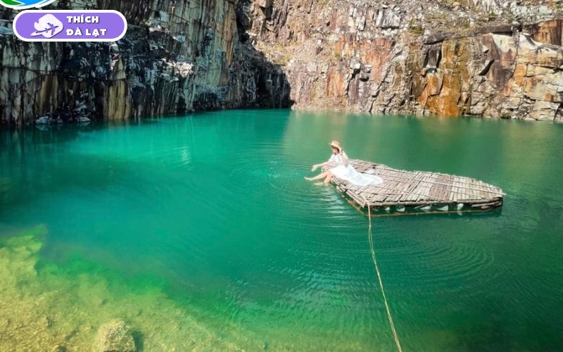 Tuyệt Tình Cốc Đà Lạt thu hút du khách khám phá hồ nước xanh ngọc 10 tuyệt tình cốc đà lạt