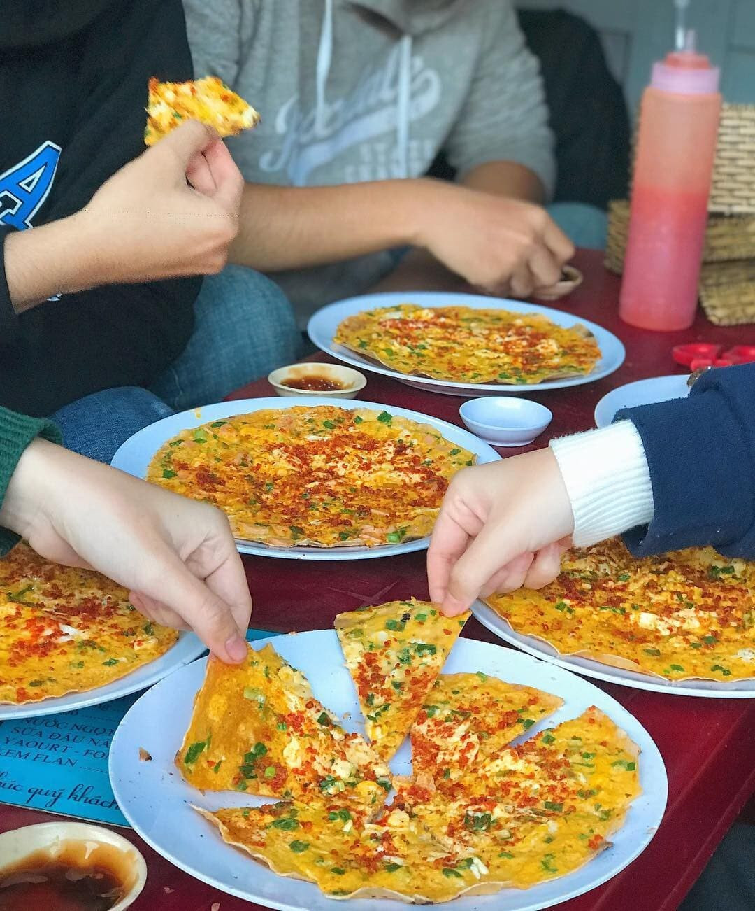 Đà Lạt Tháng 8 – Mùa Mưa Lãng Mạn Gọi Mời Những Tâm Hồn Thích "Sống Chậm" 9 Cảnh quan Đà Lạt mờ ảo trong sương mù vào buổi sáng sớm
