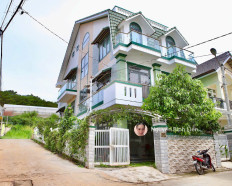 Một căn biệt thự kiến trúc châu Âu giữa lòng Đà Lạt