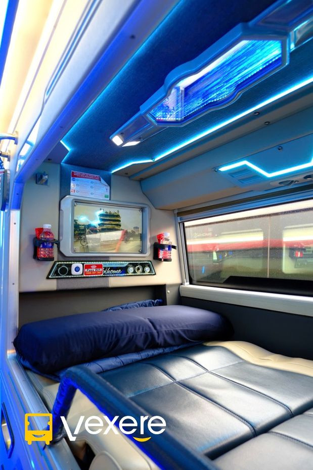 Nội thất khoang giường nằm VIP trên xe khách Trọng Minh